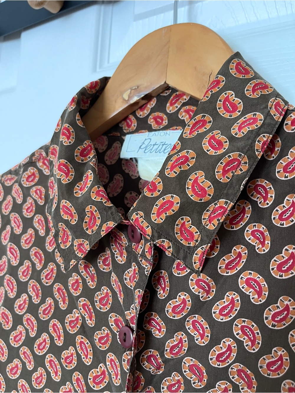 Vintage 100% Silk Brown Paisley Button Down Shirt - Picture 3 of 8